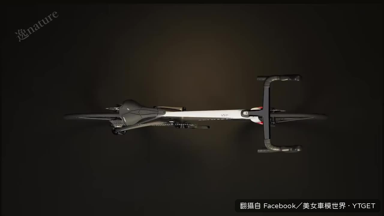 兩款公路車價差兩萬,重量差一斤