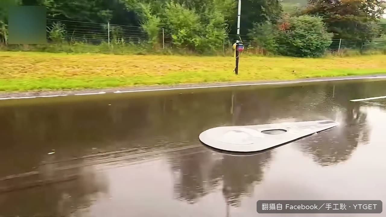 四釐米厚的貼地機器人