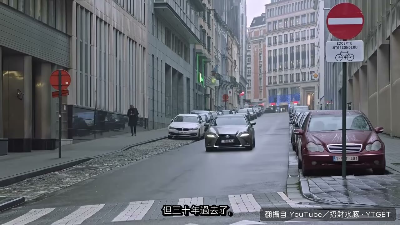 IS 銷量連 BMW 3 系列的十分之一都不到