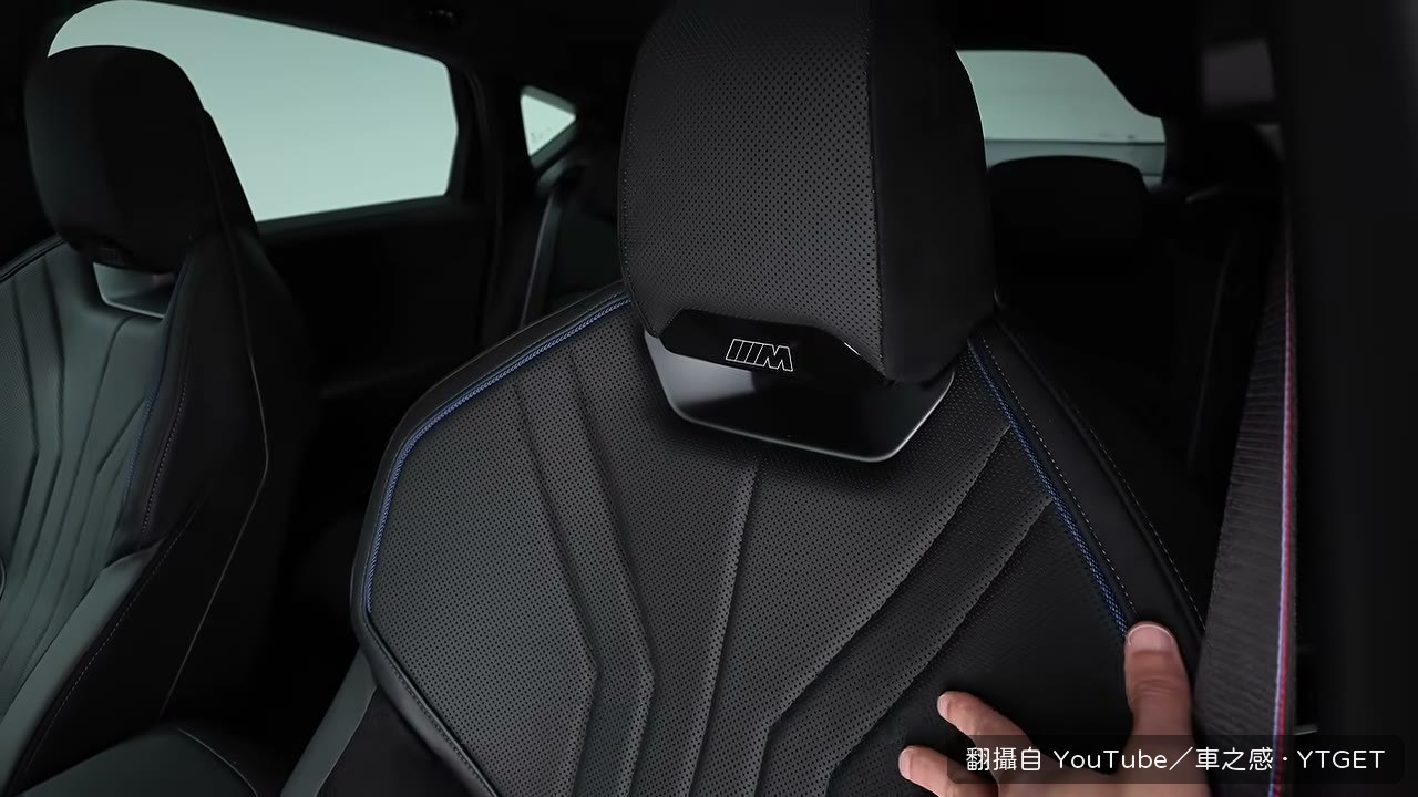 M Performance 座椅的肩部支撐