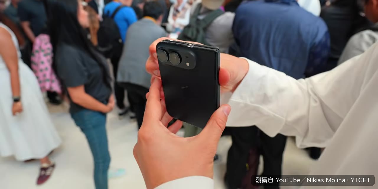 鉸鏈結構紮實，電源鍵整合Touch ID