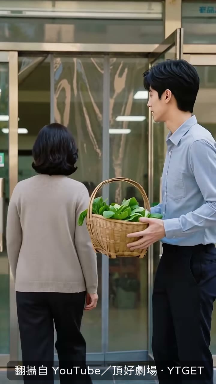 曹桂芬衝進表彰會鬧場