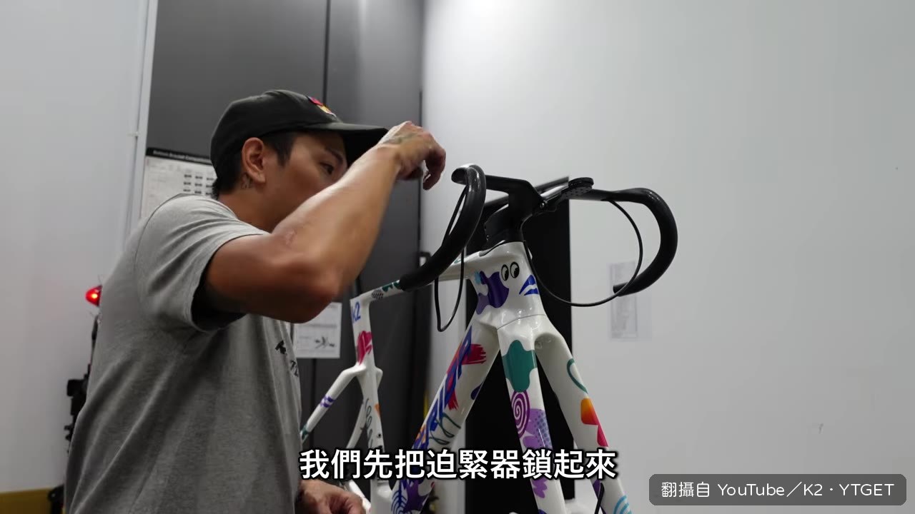 原廠破緊器重達 52 克