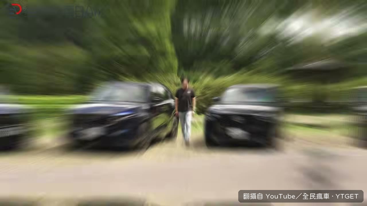 兩台車並排開始比售價與編成