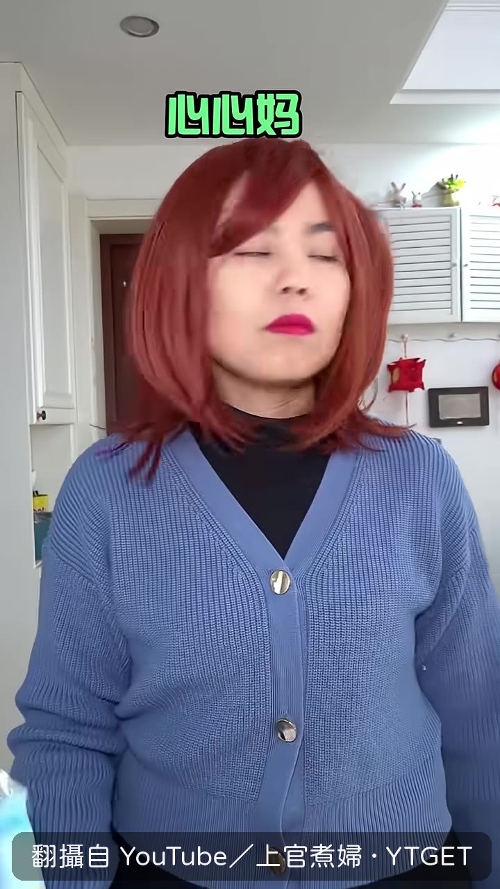 孩子拿出錢說我有錢哦