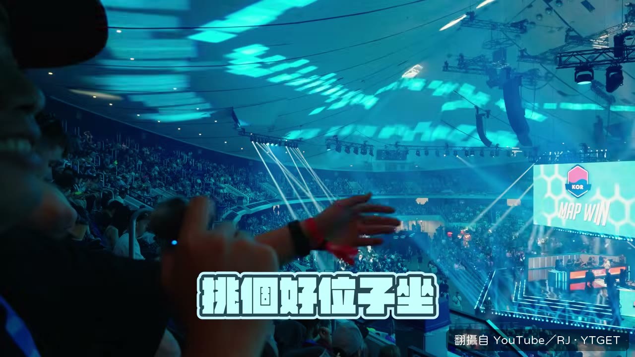 YOASOBI 在閉幕場地開唱