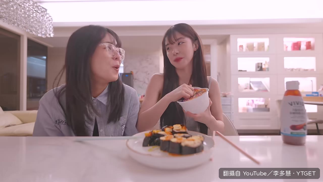 拉拉討泡麵吃
