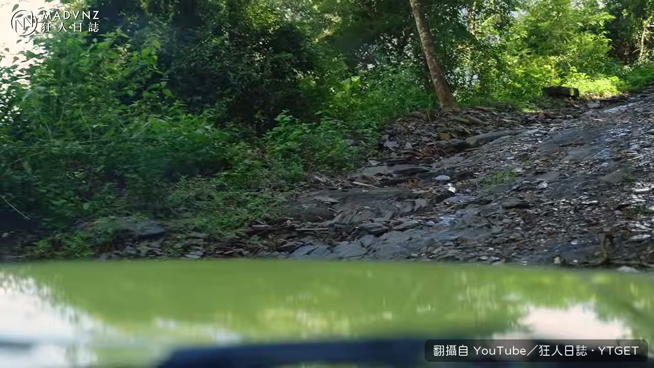 亂石區單輪懸空