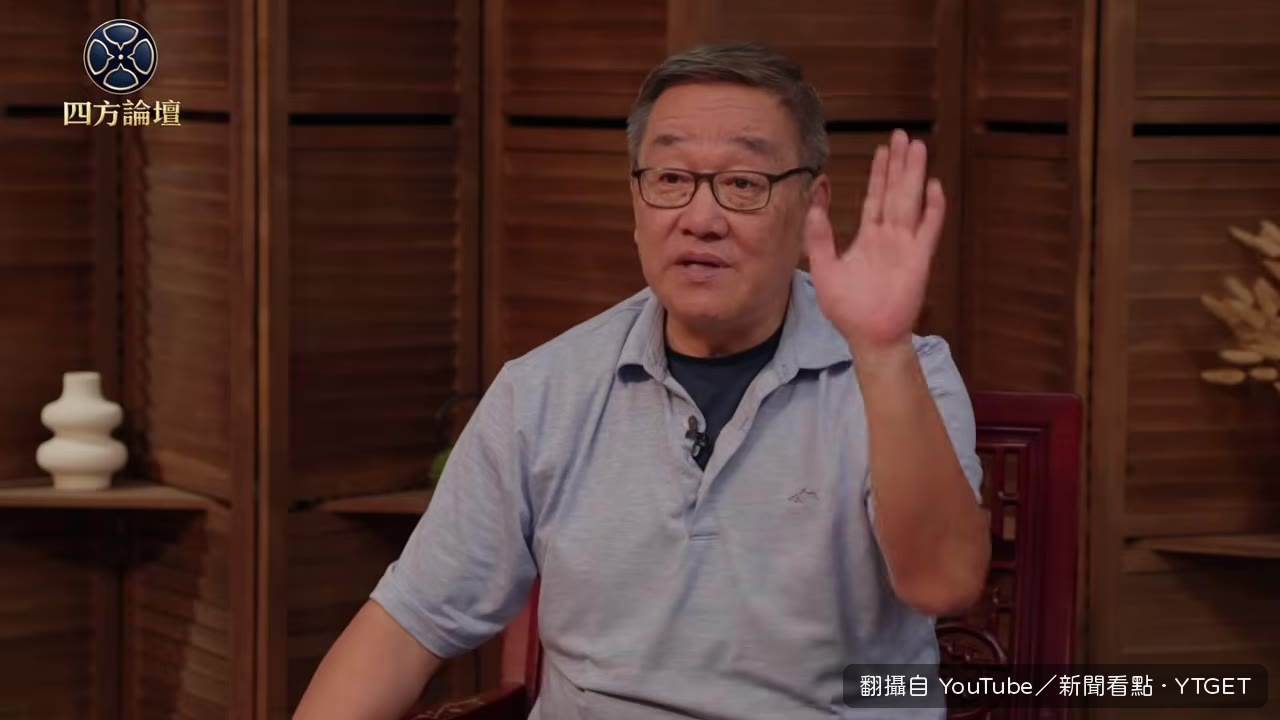 口岸大樓蓋在河道拐彎處