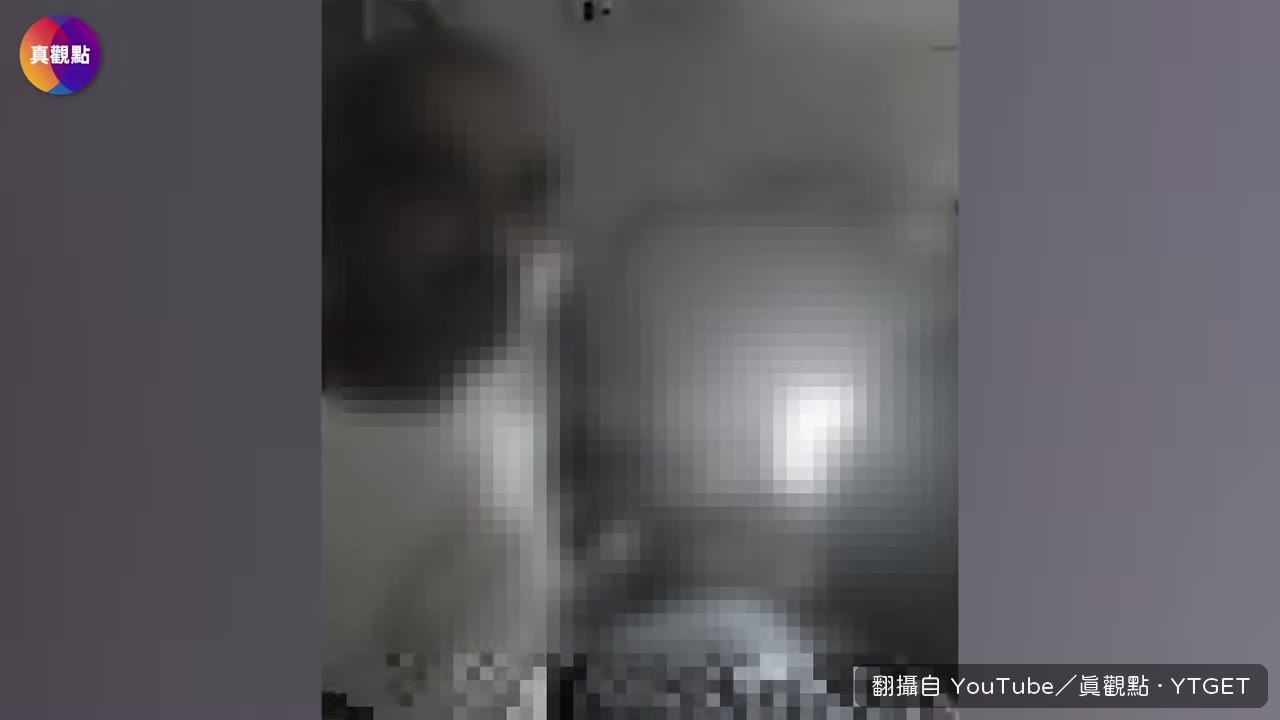 牙醫穆薩耶夫按住機長傷口