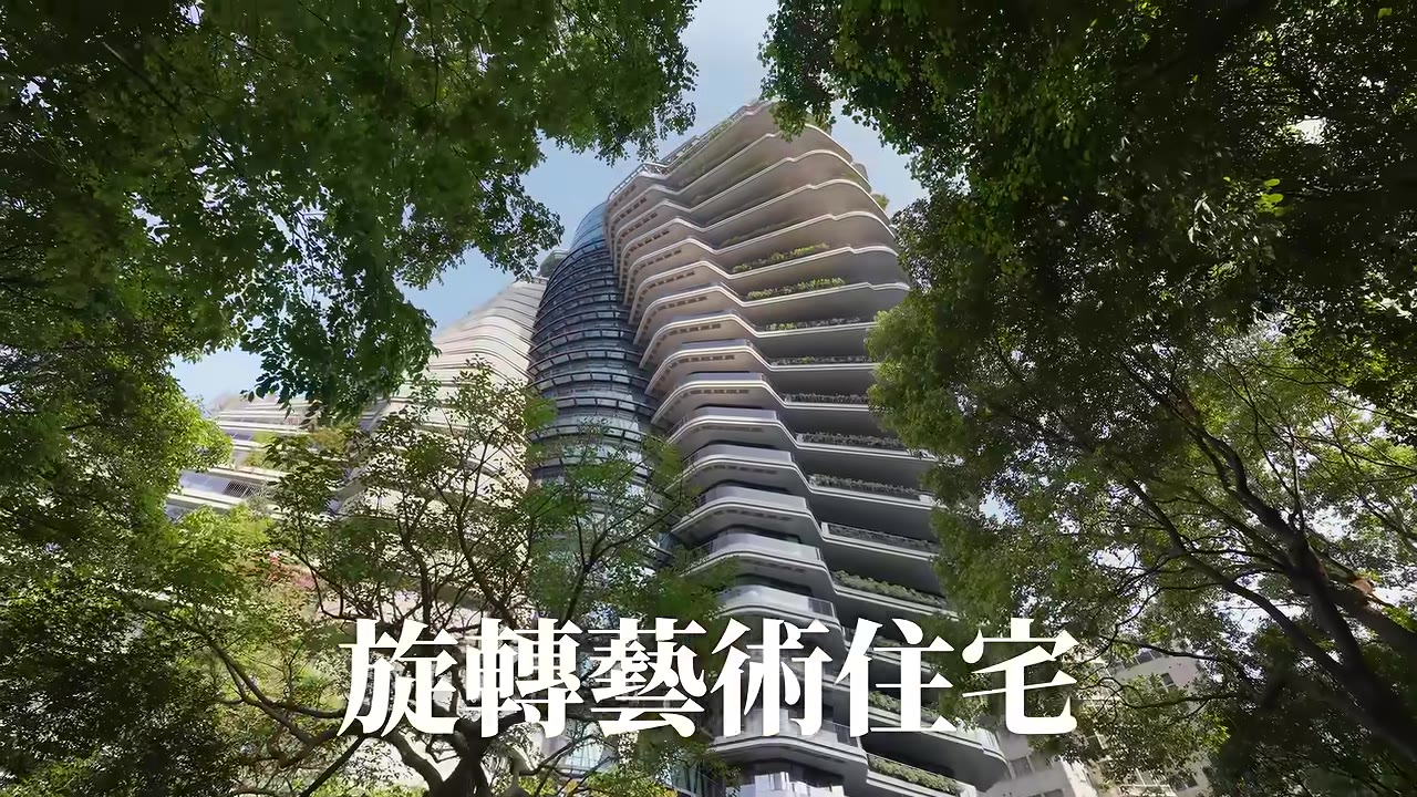 走進陶朱隱園，先看到超大庭院