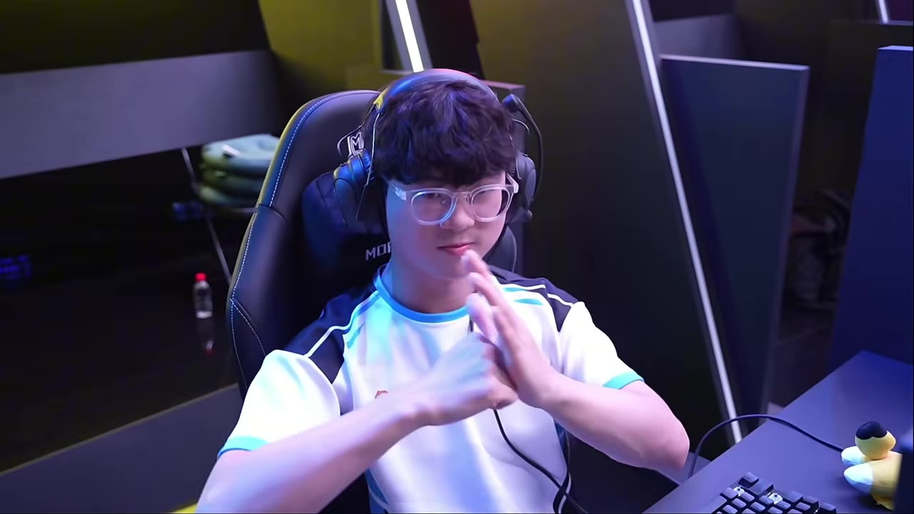朴仁秀被介紹為賽事速度王