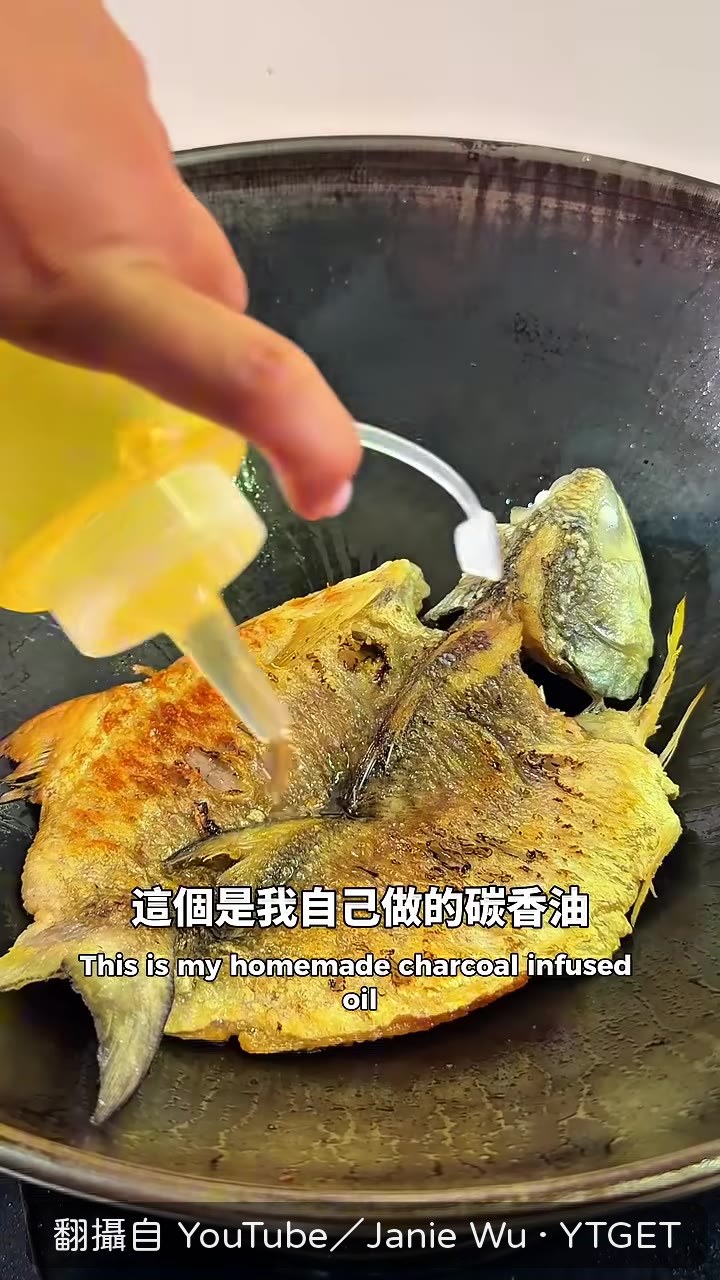 雞腿泡鹽水30分鐘讓肉質多汁