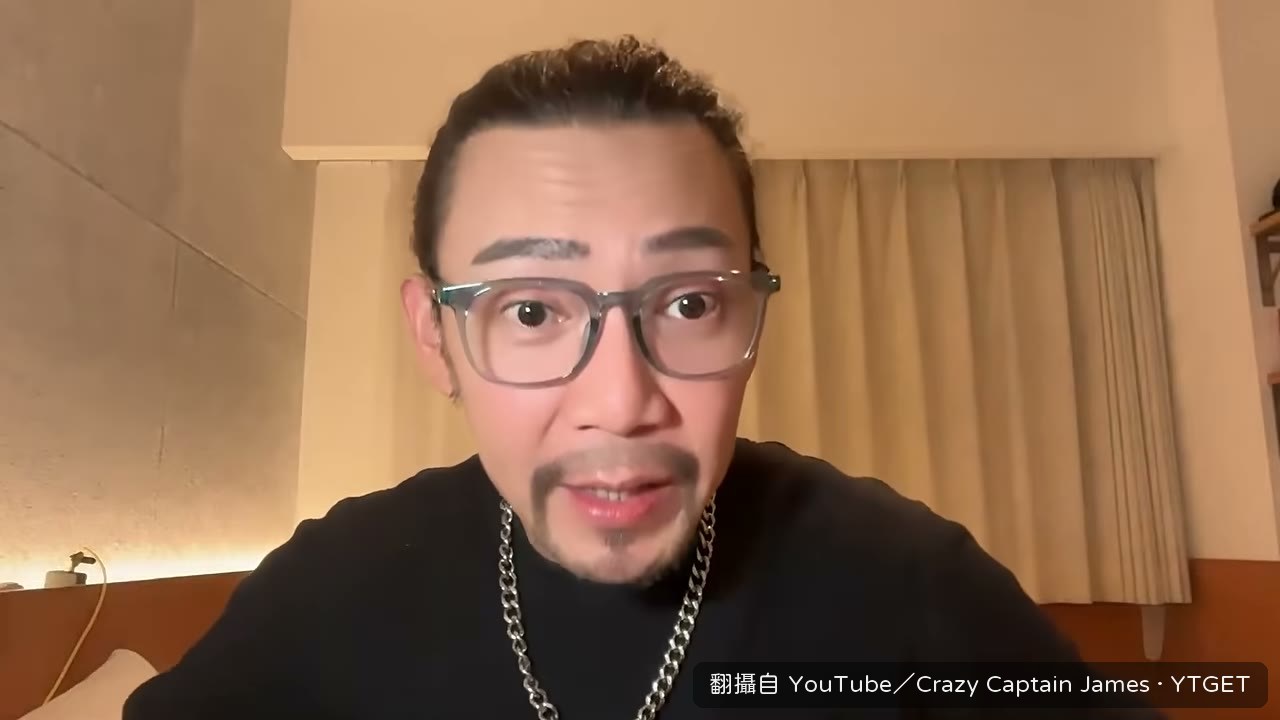 副駕駛在駕駛艙內砍殺機長