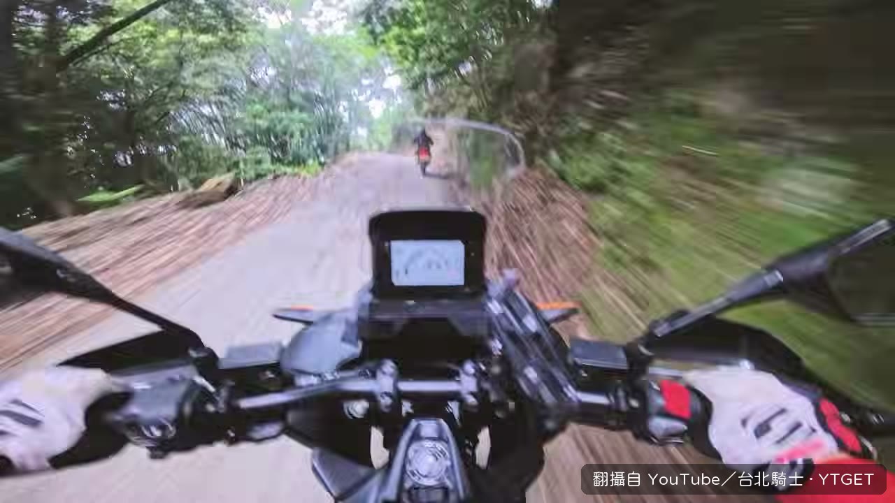 望鄉工作站，水泥路結束的地方
