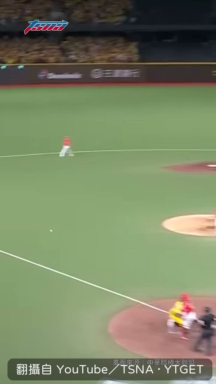 江坤宇盜上三壘