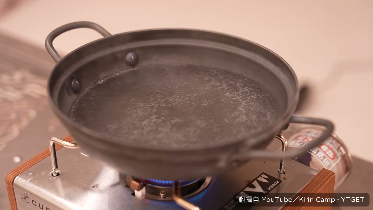 自己做炸醬麵慶祝搬家