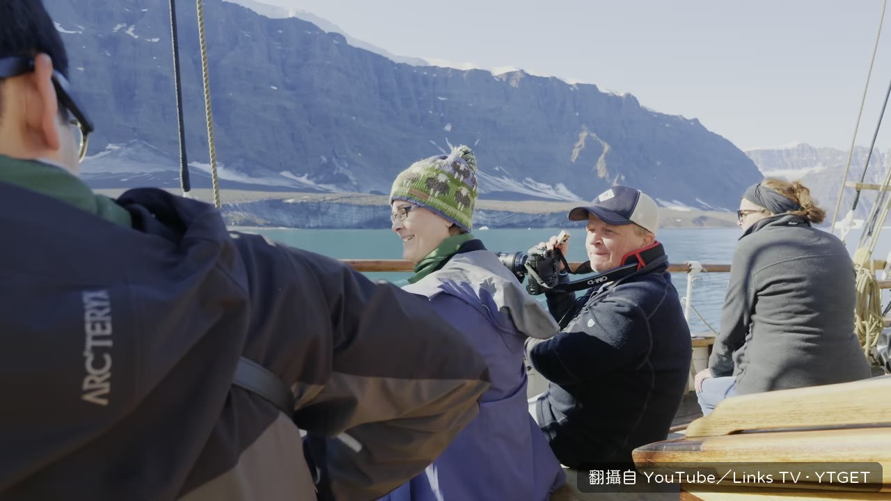 Links 借來的長焦鏡頭拍下北極熊