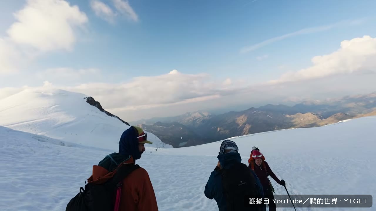 直升機吊掛補給物資