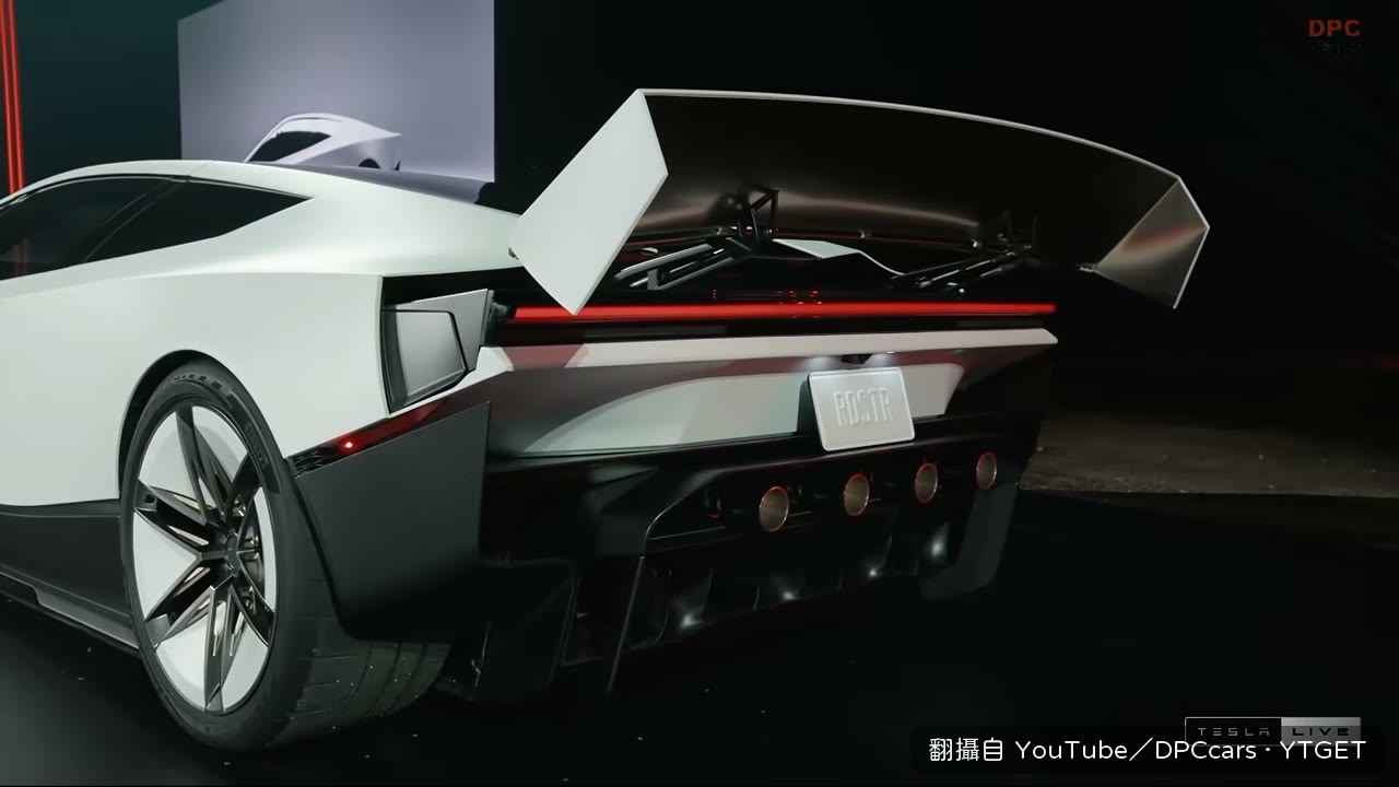 工程師啟動車底風扇示範