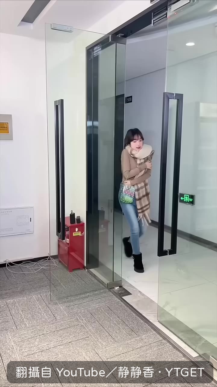 老闆要喝熱水,員工裝沒聽到