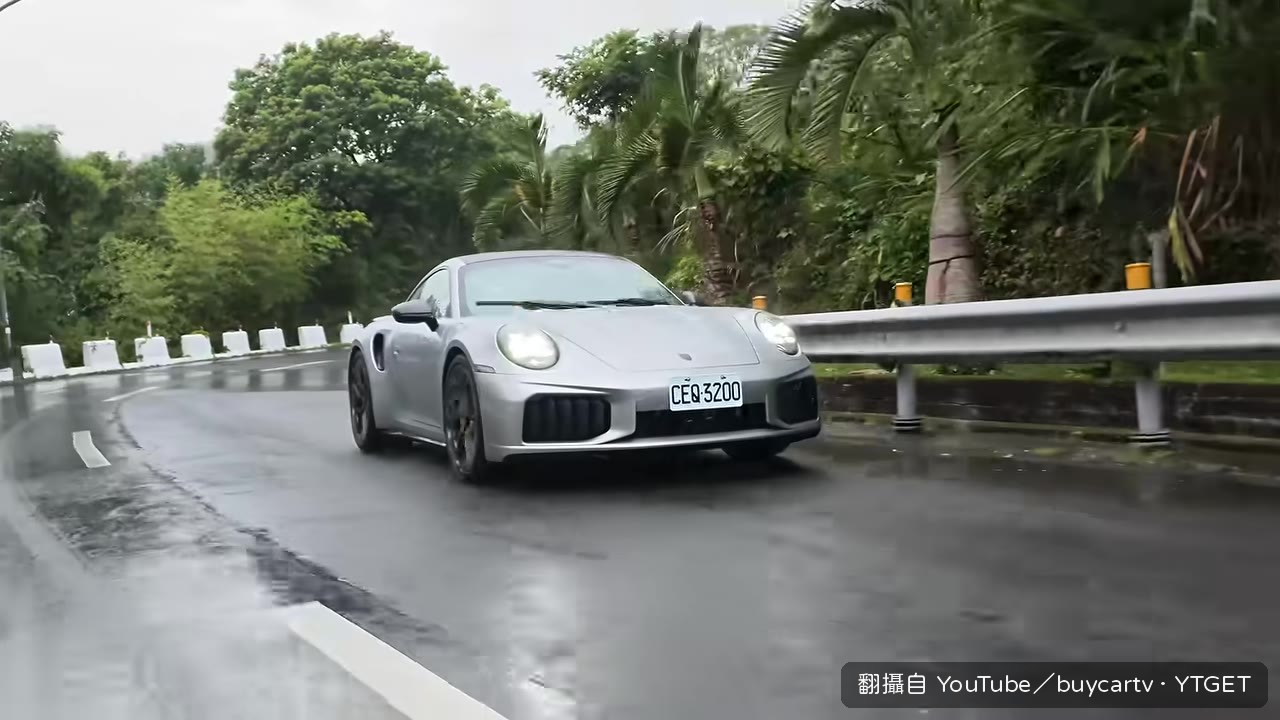 開啟後蓋看T-Hybrid油電系統