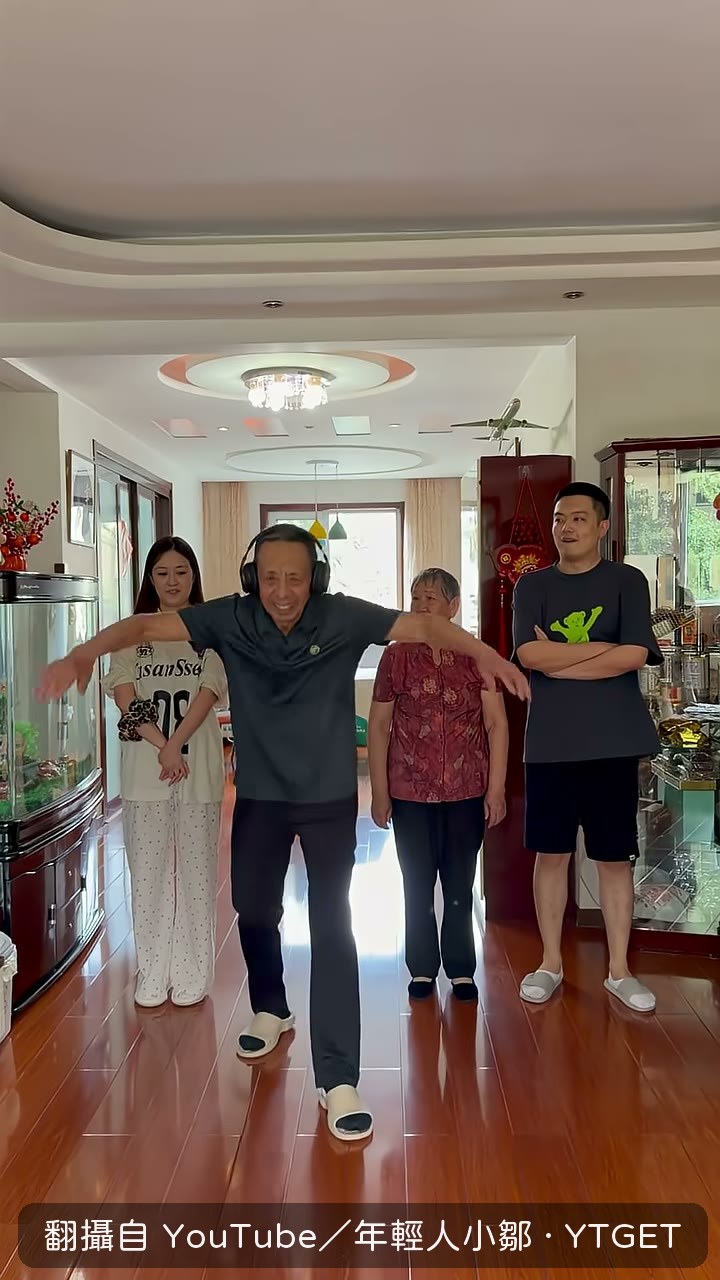 狗在沙發上拉屎的選項