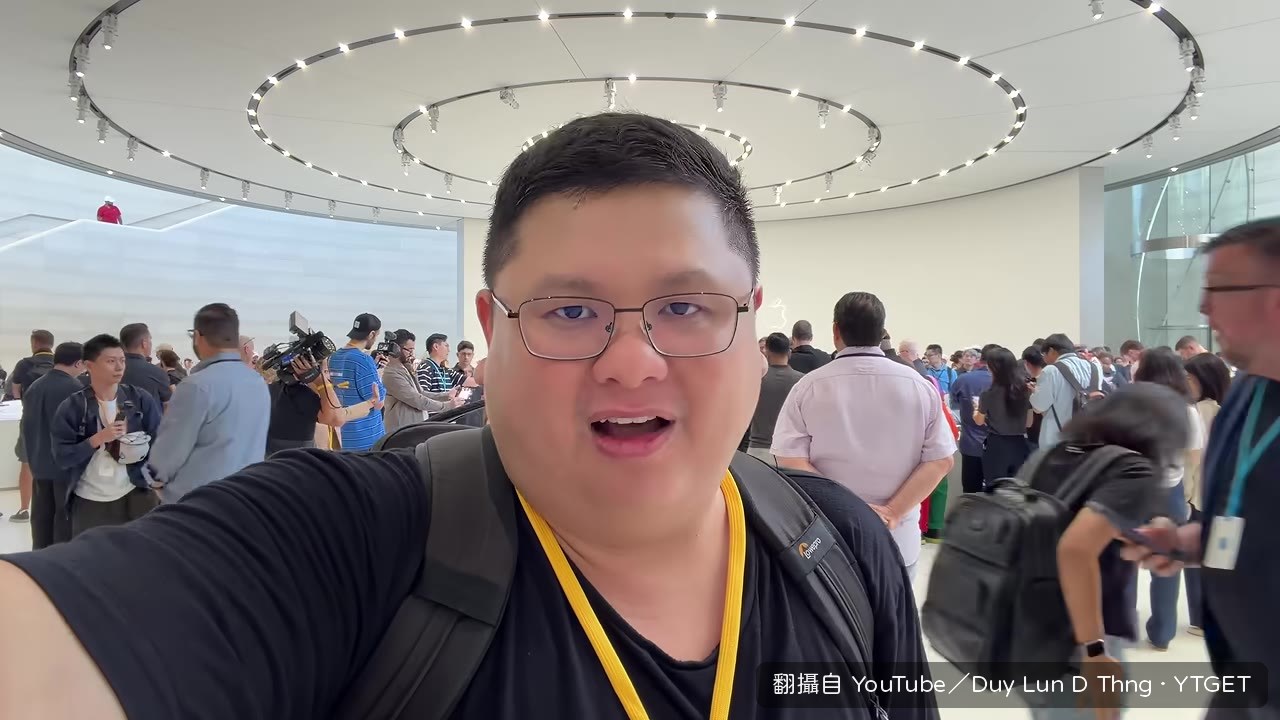 放在桌上自動偵測姿勢拍照