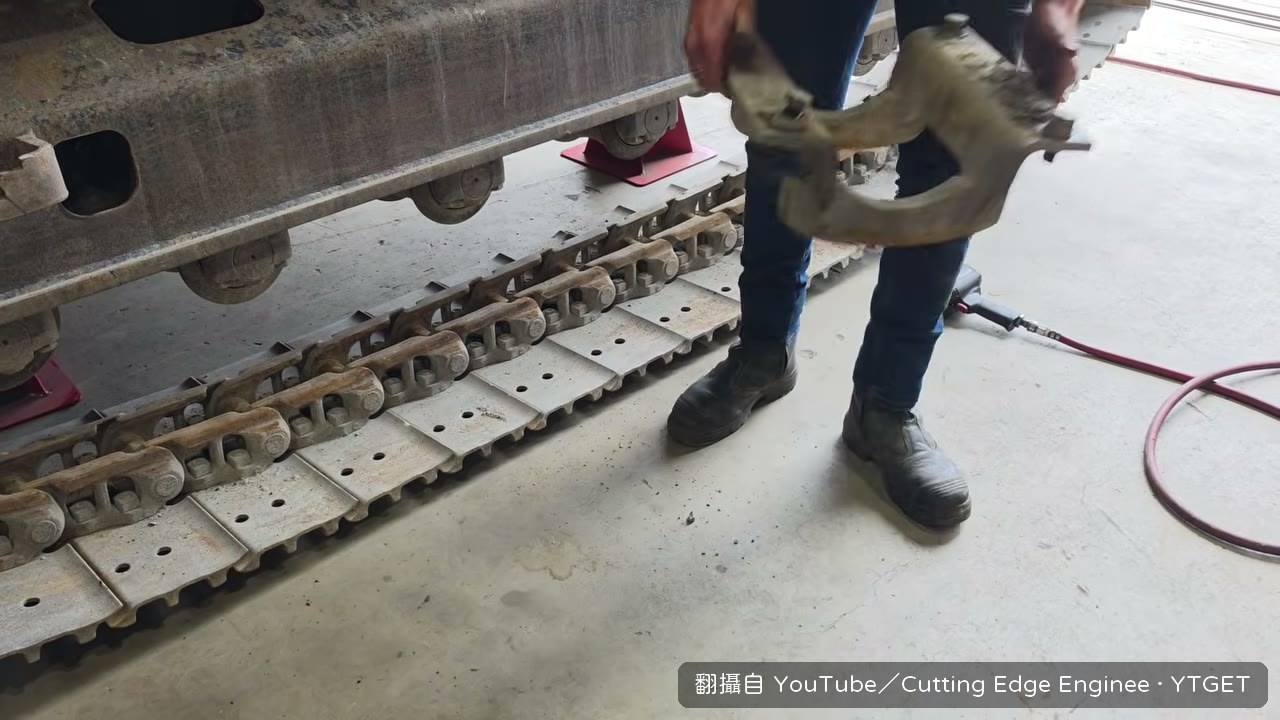 準備拆卸滾輪前先做吊具