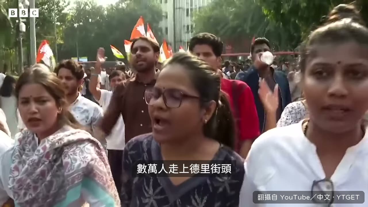 德里街頭,年輕人包圍選舉委員會抗議