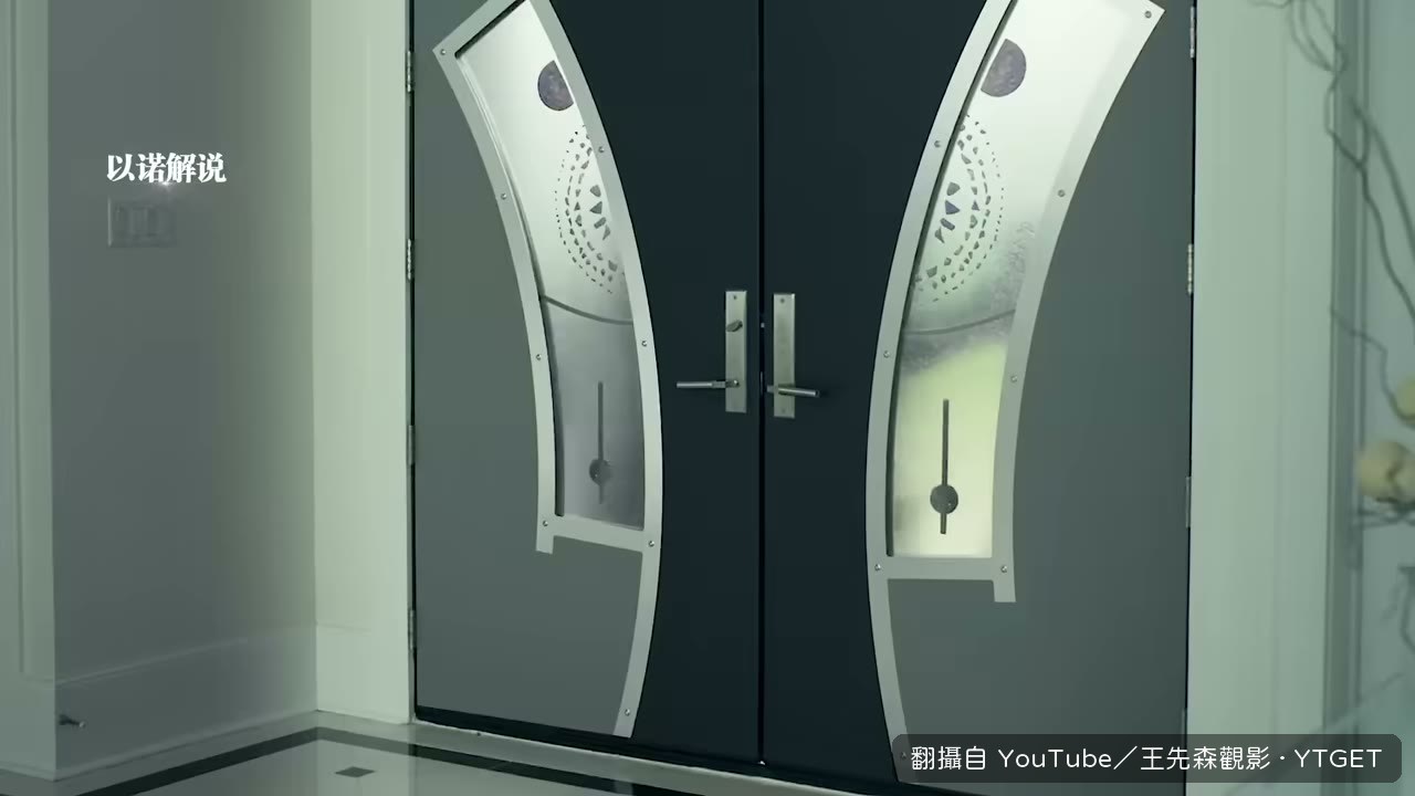FBI 破門把吉米壓在地上