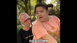 相親被打掃抱怨與腰腳亂鬥塞進兩倍速短影音