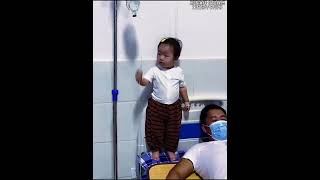 人類幼崽連續技坑爹,爸爸來不及阻止還喊「我還沒撕